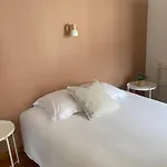 De La - Hotel