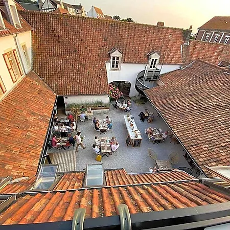 Otel De La - 2*